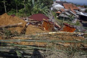 706 Bangunan Di Bogor Rusak Akibat Bencana Alam