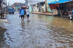 Banjir Rob Kembali Rendam Wilayah Muara Angke, Jakut