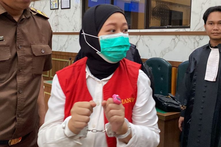 Meita Irianty Penganiaya Dua Balita Divonis Satu Tahun Penjara