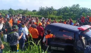 Balita Hanyut Di Selokan Di temukan Dalam Kondisi Meninggal Di Surabaya