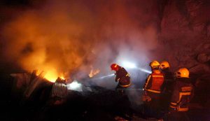 13 Rumah Hangus Terbakar Akibat Korsleting Listrik Di Jaktim